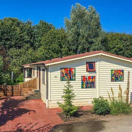 Beautiful Home In Sint-Annaland With Sauna エクステリア 写真